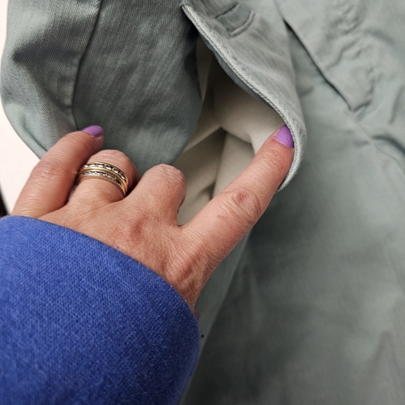 Levi's Men's Aqua Flat Front Cotton Shorts - Picture 7 of 16